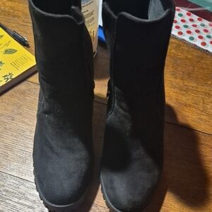 TOP Moda Black Ankle Booties